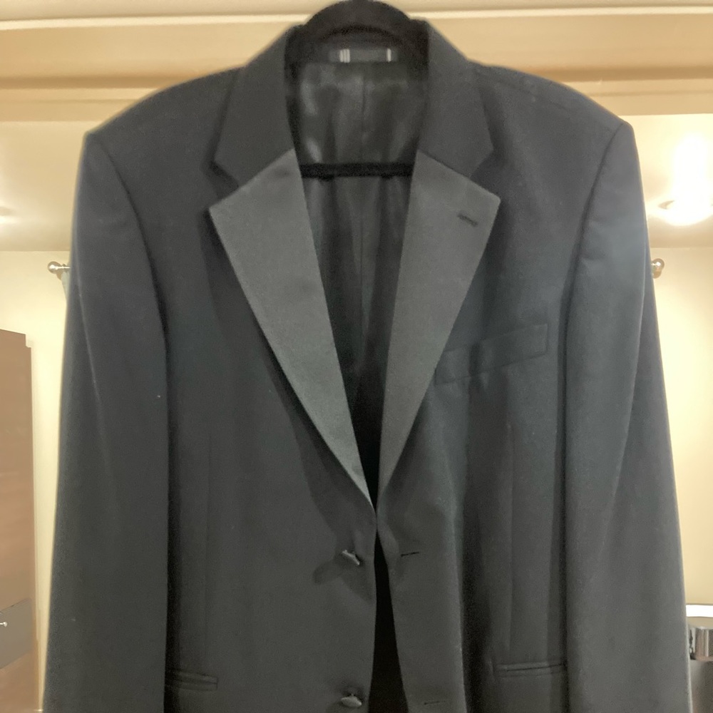 Black Tuxedo (Emanuel Ungaro)